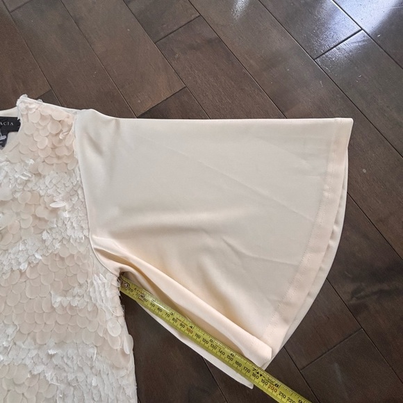 Gracia Cream Sequin Blouse - Picture 9 of 13